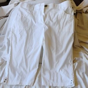 Women's White Capris